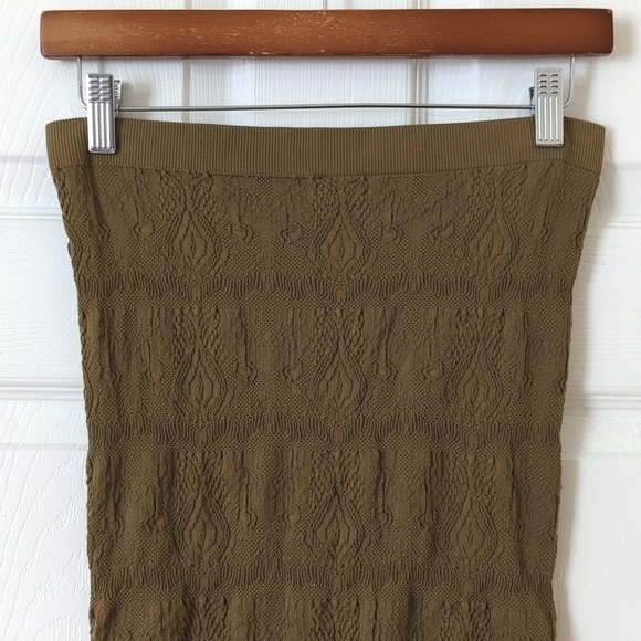 Out From Under Textured Jacquard Knit Form Fitting Strapless Thong Bodysuit L - Picture 10 of 12